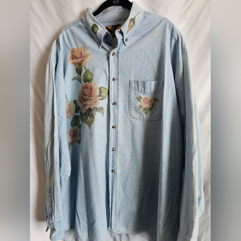 Vintage Floral Light Blue Shirt Medium